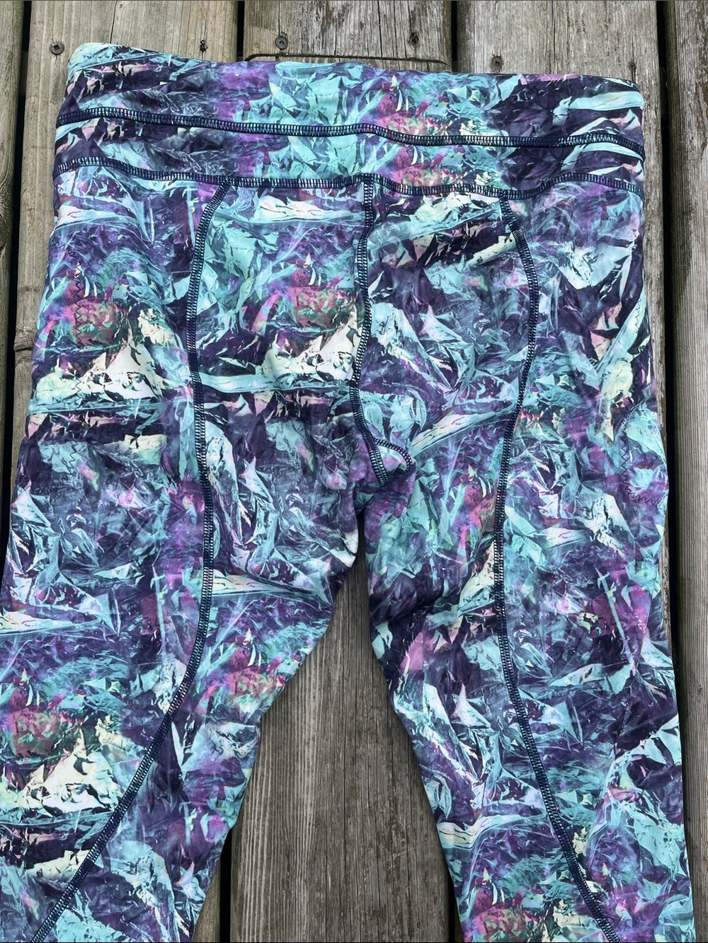 Lululemon Inspire Tight II *Full-On Luxtreme (Mesh) Iridescent Multi Size 8 - Picture 10 of 12